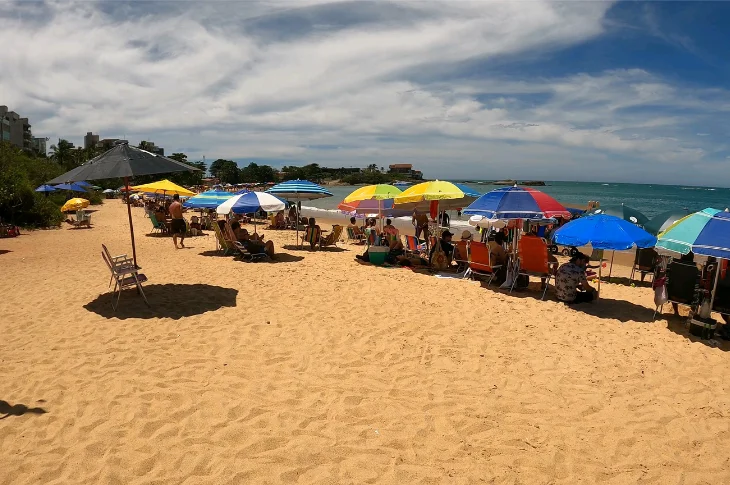 Praia da Peracanga